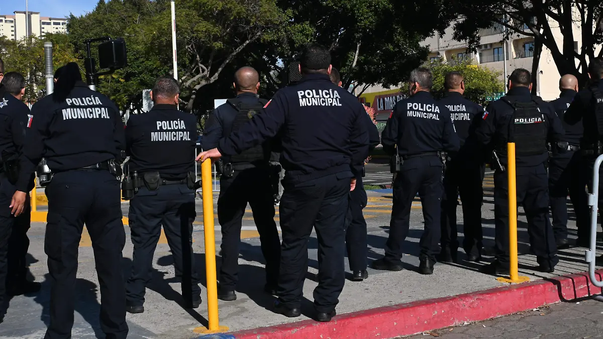 52-cl-policias municipales de tijuana-1